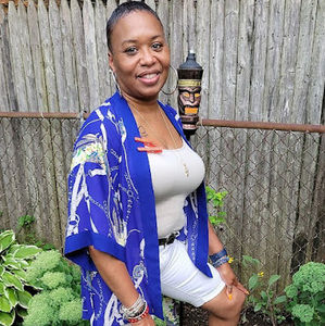 Meet your Posher, Pam